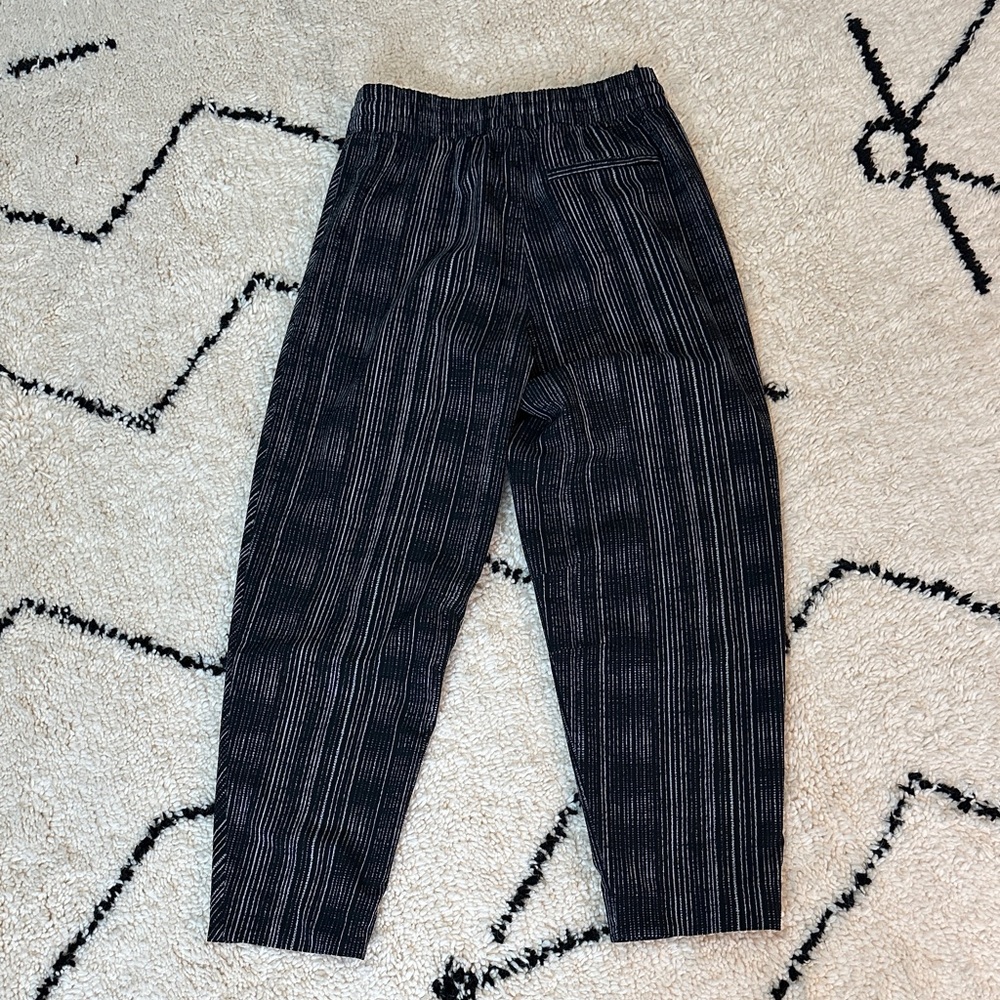 Athleta Black and White Barrel Joggers - Picture 3 of 5